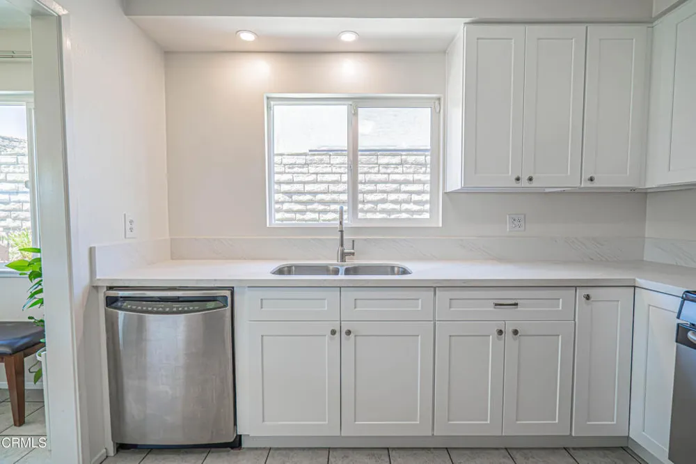 30315 Honeysuckle Hill Drive Santa Clarita, CA 91387
