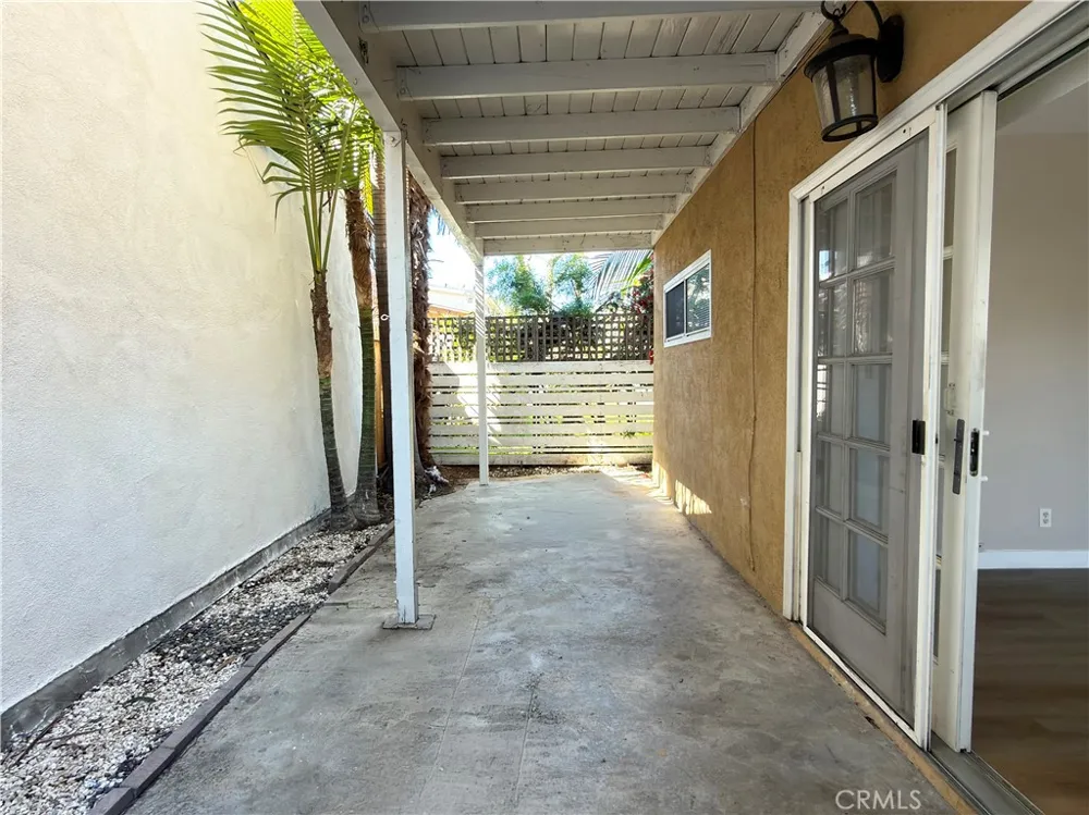 3622 E 11th Long Beach, CA 90804