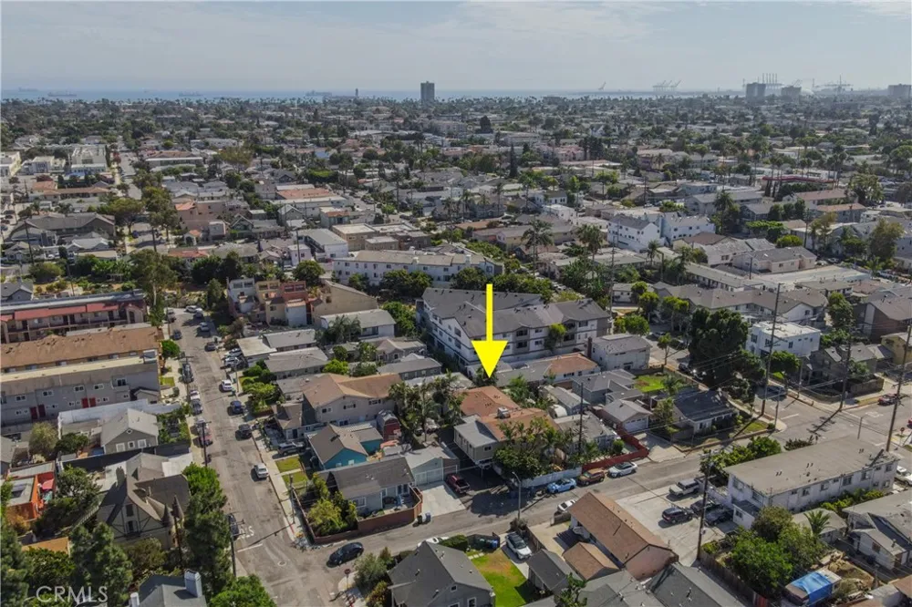 3622 E 11th Long Beach, CA 90804