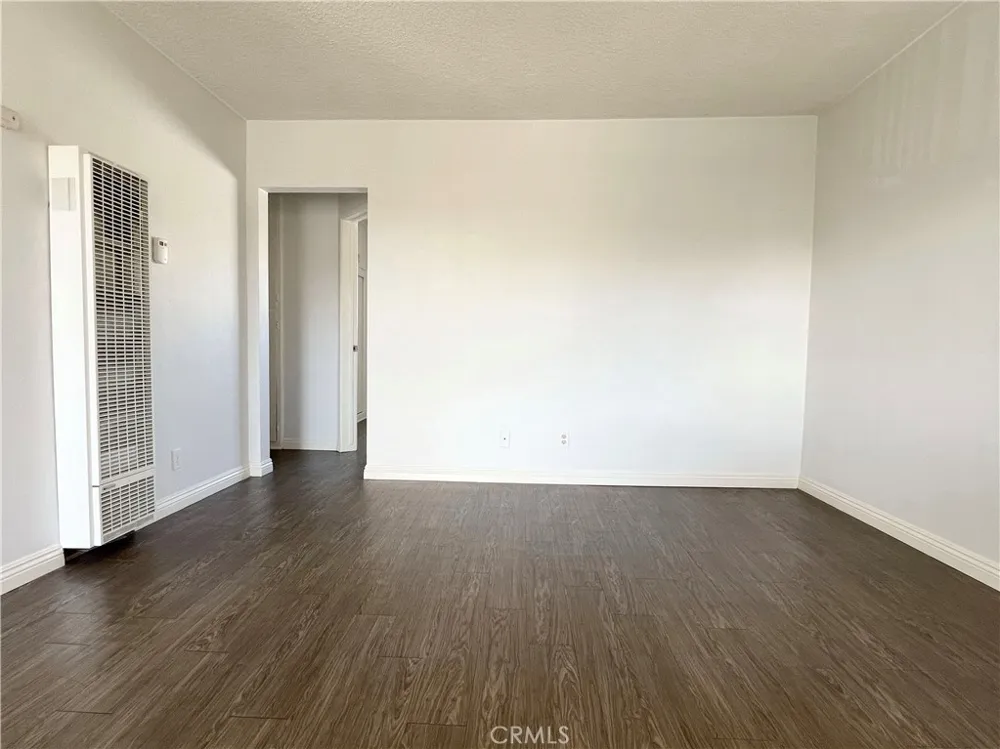 3622 E 11th Long Beach, CA 90804
