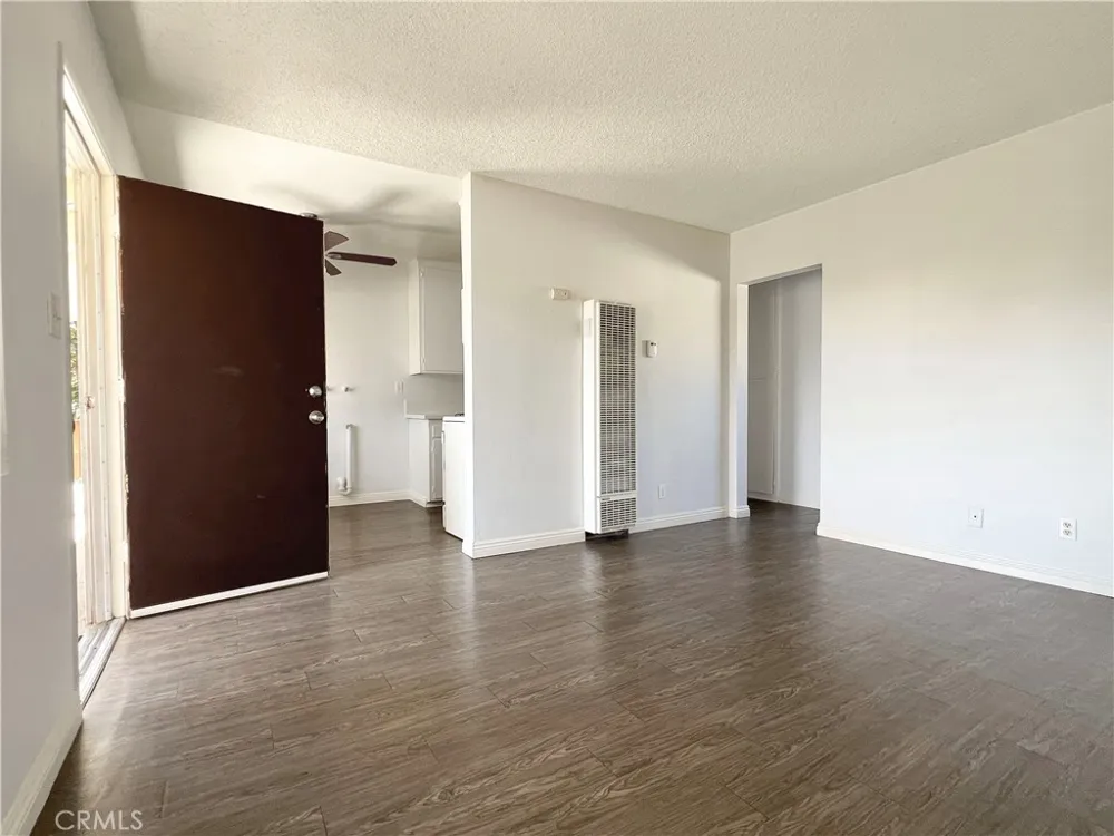 3622 E 11th Long Beach, CA 90804
