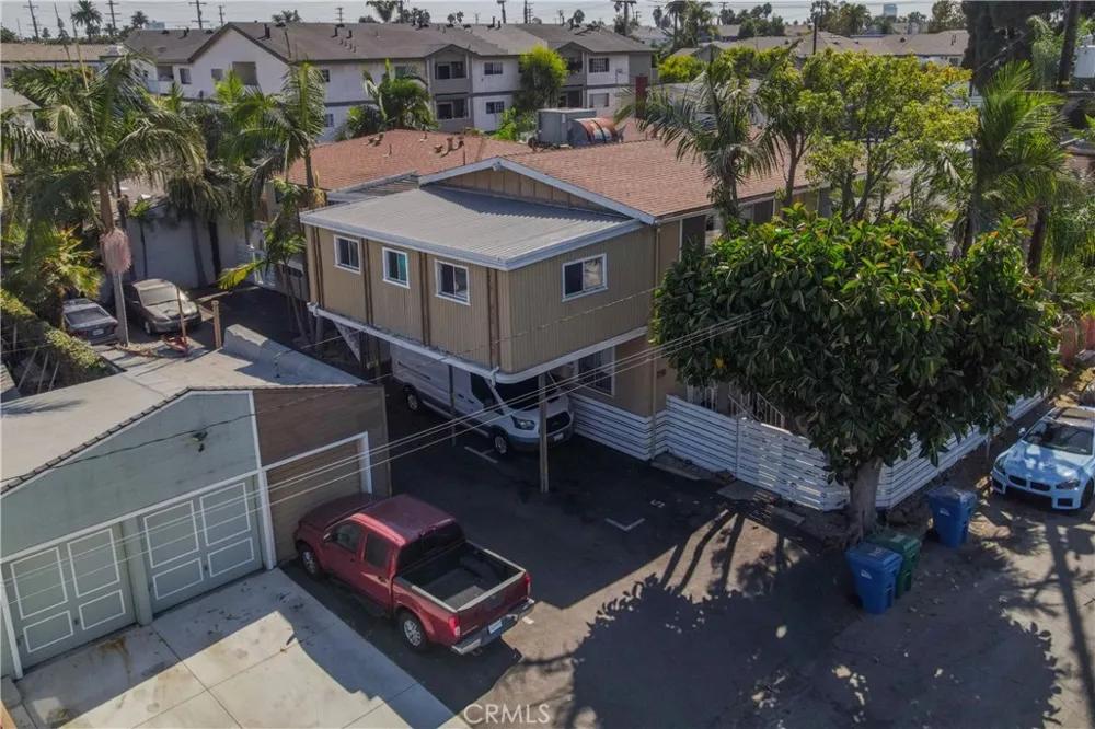 3622 E 11th Long Beach, CA 90804