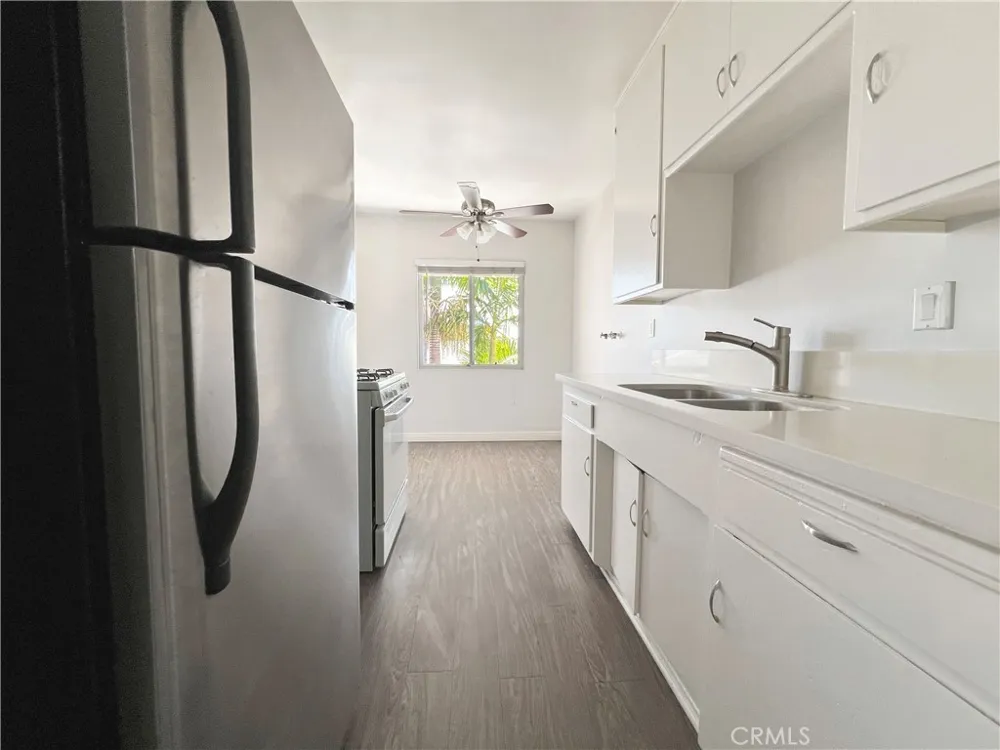 3622 E 11th Long Beach, CA 90804