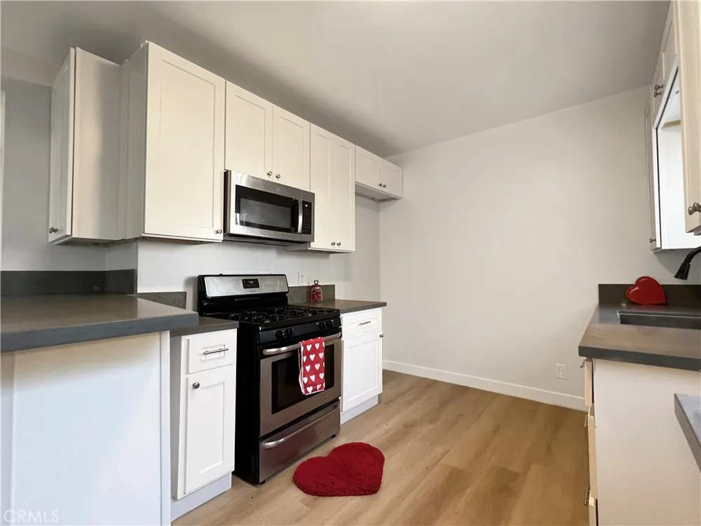 3622 E 11th Long Beach, CA 90804