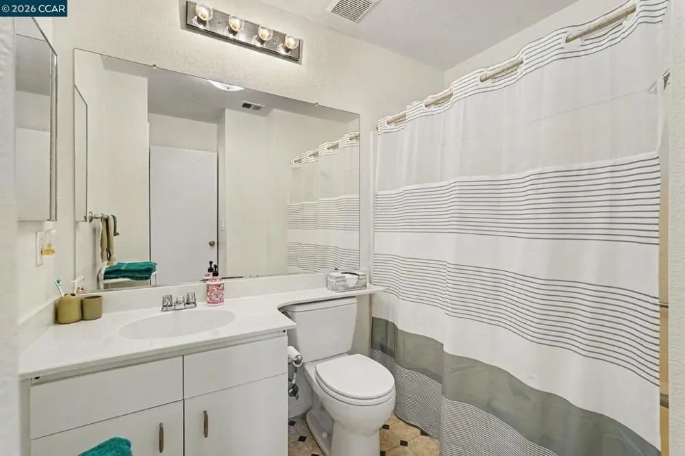 116 Whaler Cir Hercules, CA 94547