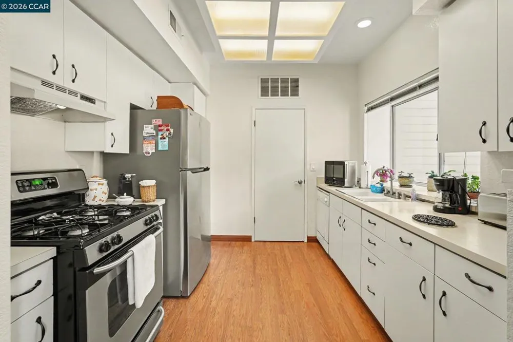 116 Whaler Cir Hercules, CA 94547