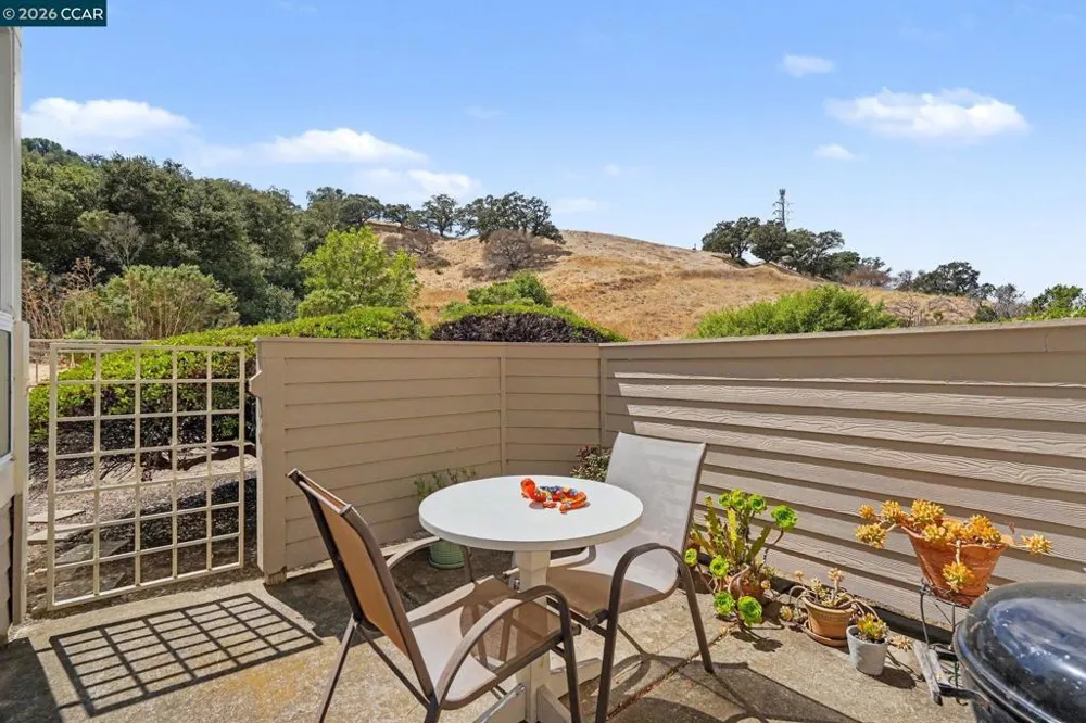 116 Whaler Cir Hercules, CA 94547