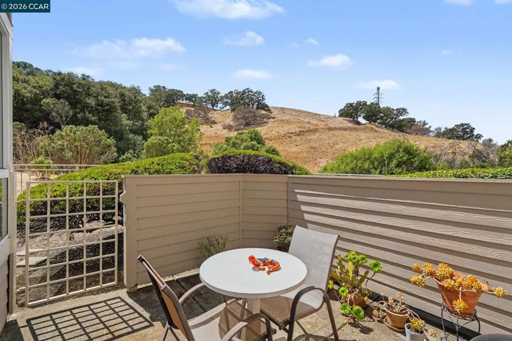 116 Whaler Cir Hercules, CA 94547