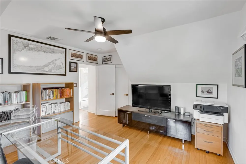 3216 San Pasqual Street Pasadena, CA 91107