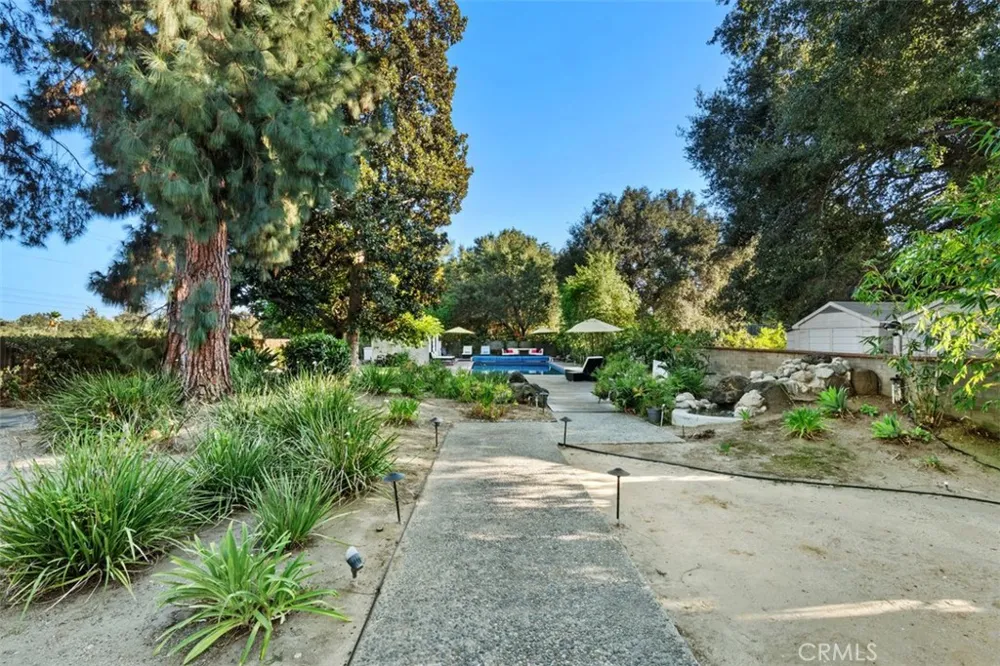 3216 San Pasqual Street Pasadena, CA 91107