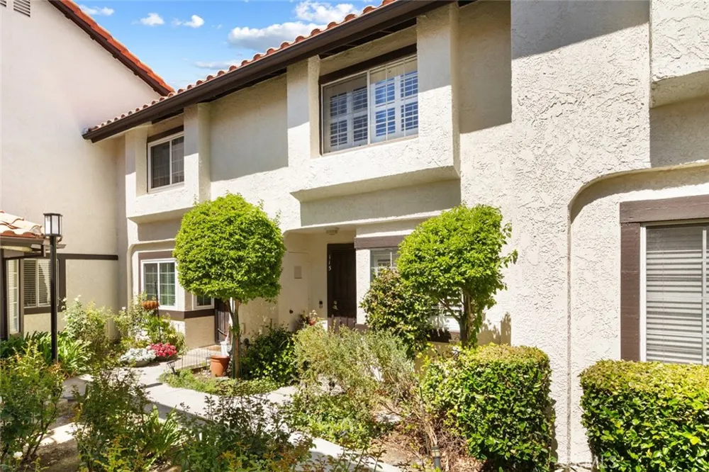 5534 Las Virgenes Road #115 Calabasas, CA 91302
