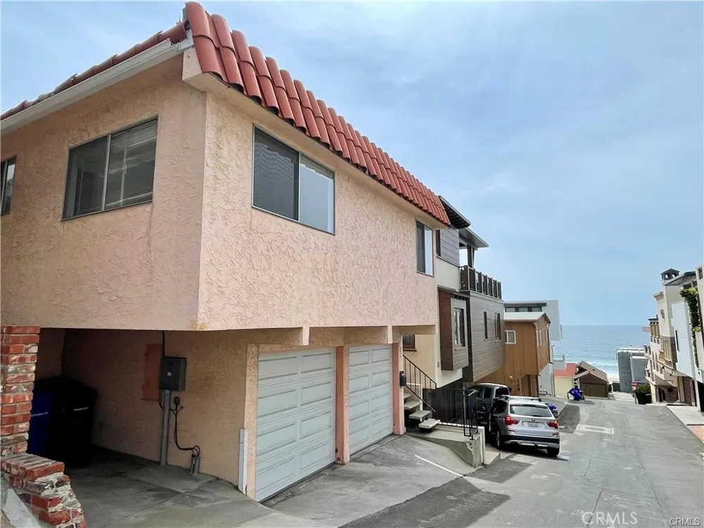 204 18th Place Manhattan Beach, CA 90266
