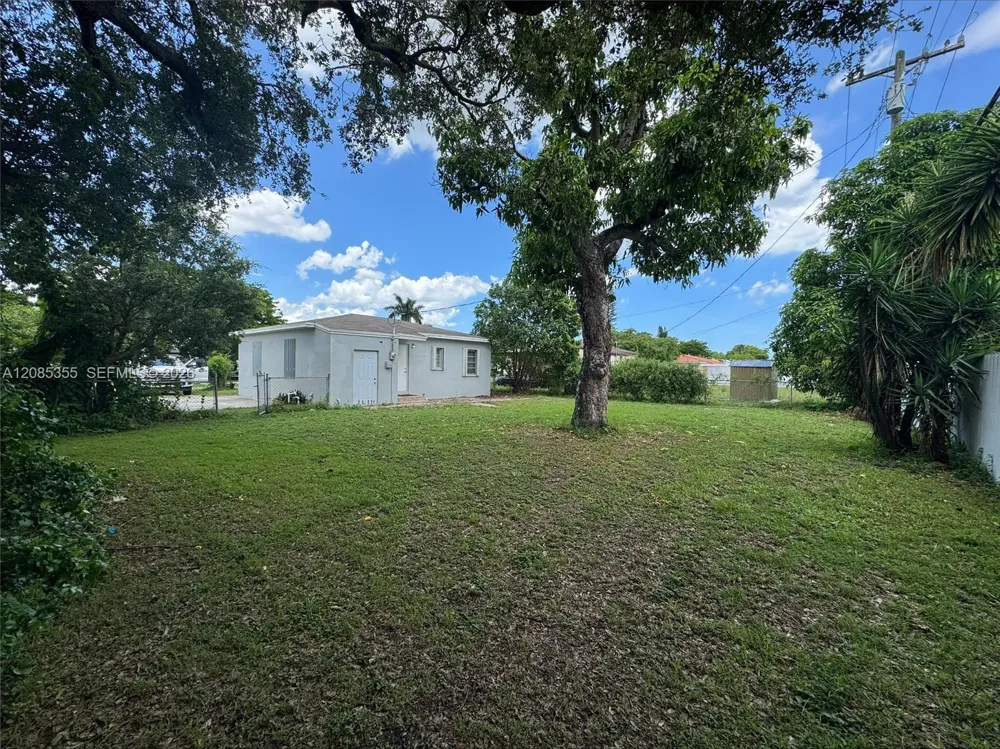 1320 NW 87th St Miami, FL 33147