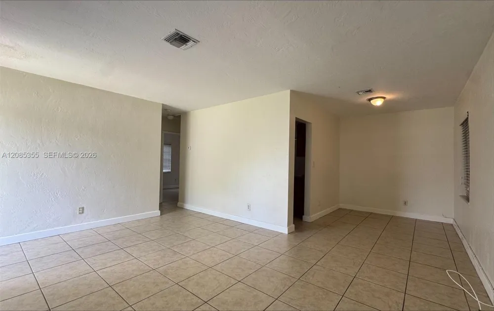1320 NW 87th St Miami, FL 33147