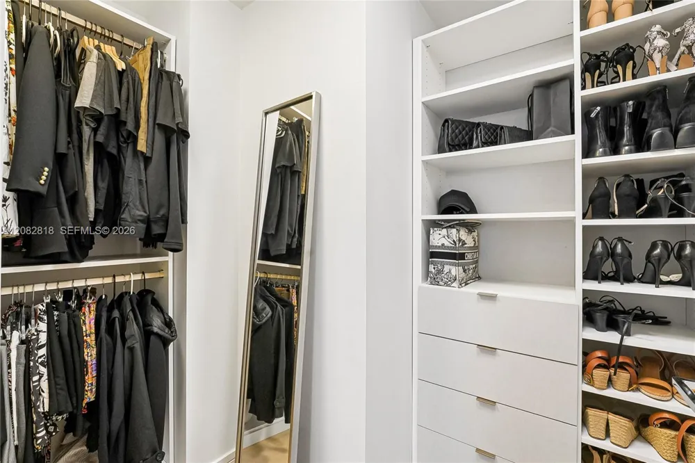 300 Collins Ave #3A Miami Beach, FL 33139