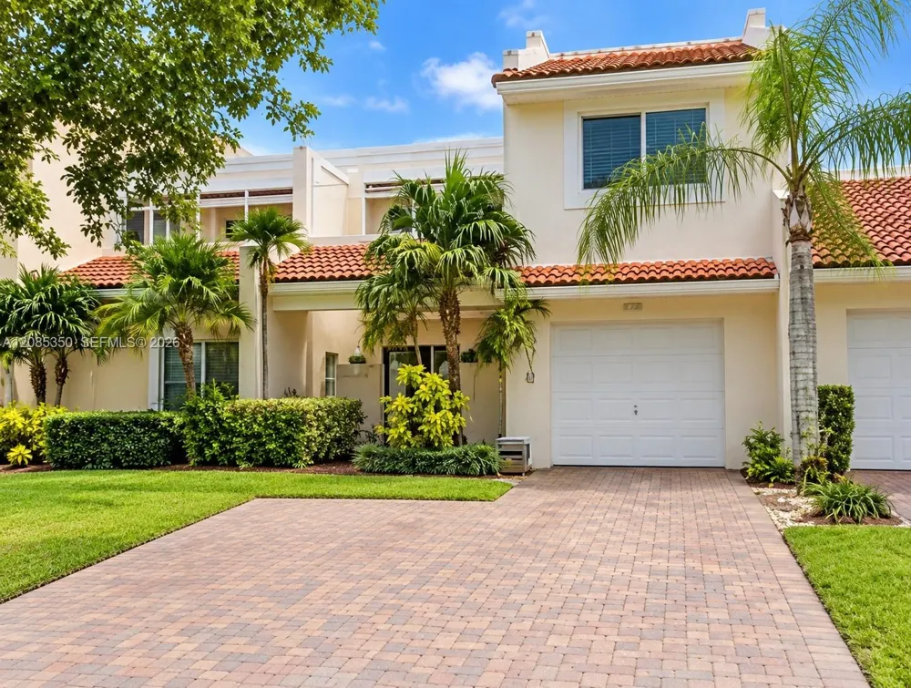 10016 NW 43rd Ter Doral, FL 33178
