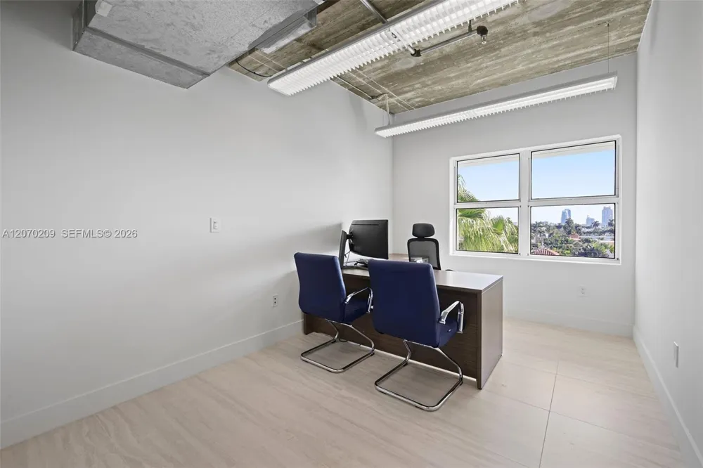 605 Lincoln Rd #500 Miami Beach, FL 33139