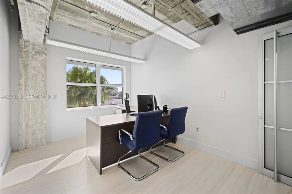 605 Lincoln Rd #500 Miami Beach, FL 33139