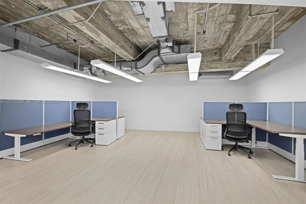 605 Lincoln Rd #500 Miami Beach, FL 33139