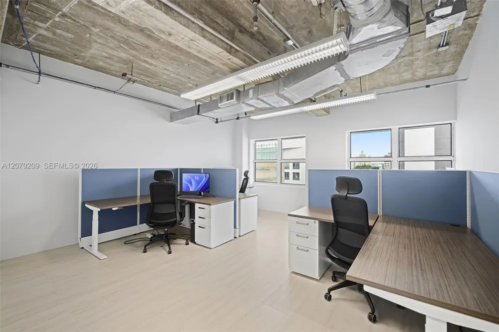 605 Lincoln Rd #500 Miami Beach, FL 33139