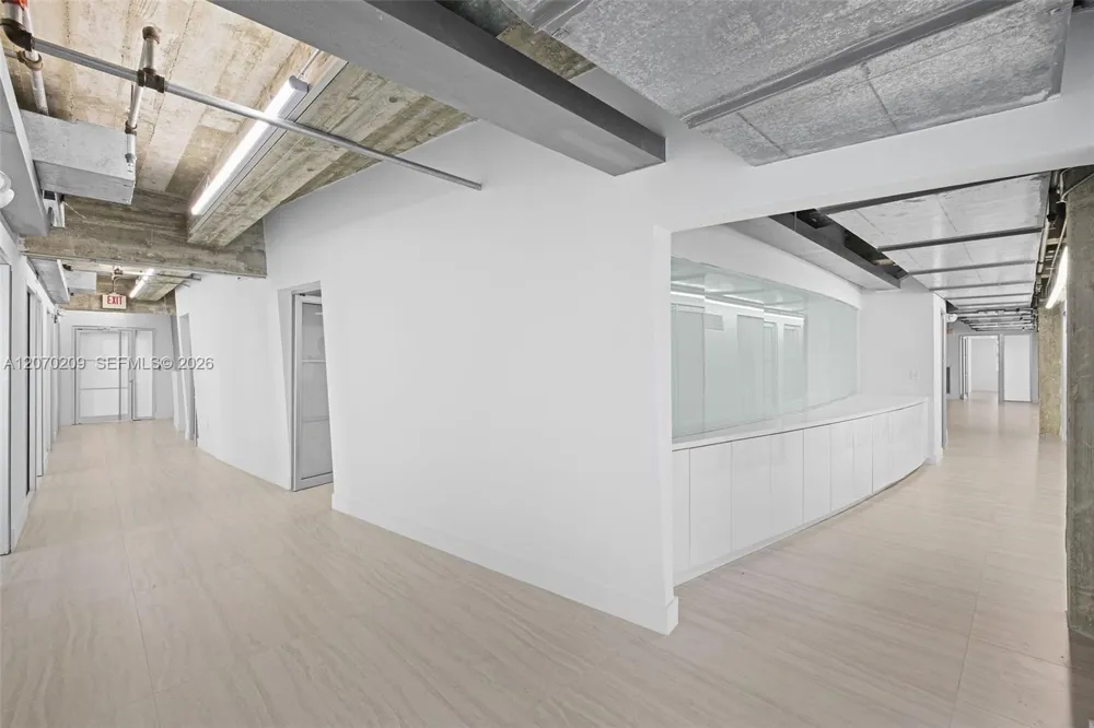 605 Lincoln Rd #500 Miami Beach, FL 33139