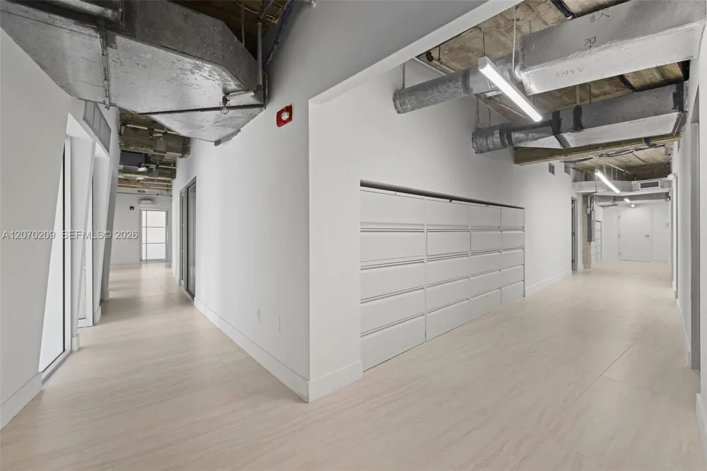 605 Lincoln Rd #500 Miami Beach, FL 33139