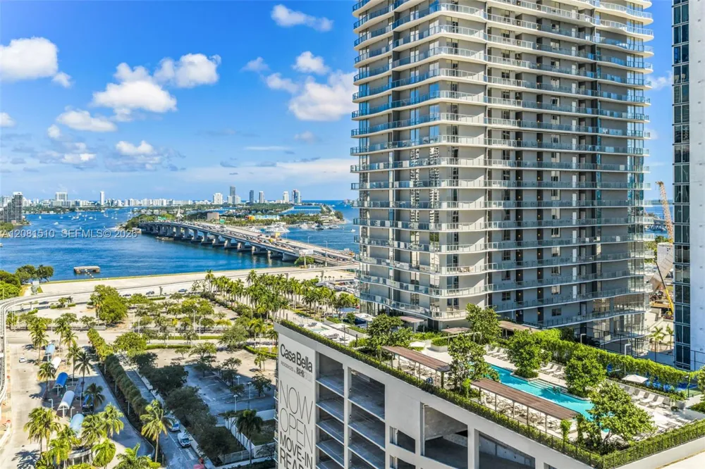 1400 biscayne blvd #602 Miami, FL 33132