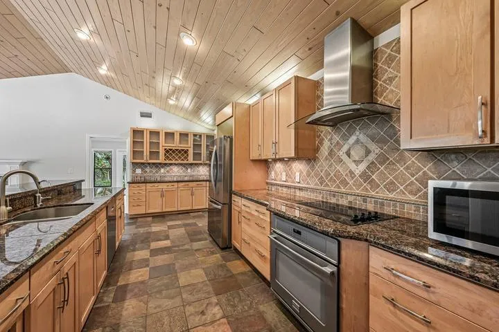16700 96TH TERRACE 