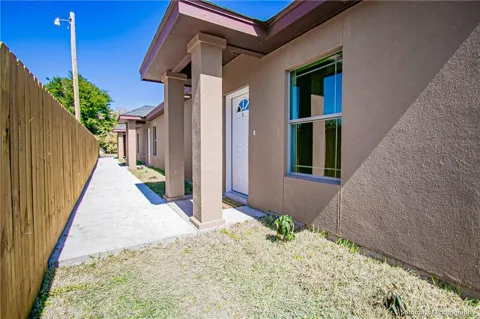 2204 Dallas Avenue #3