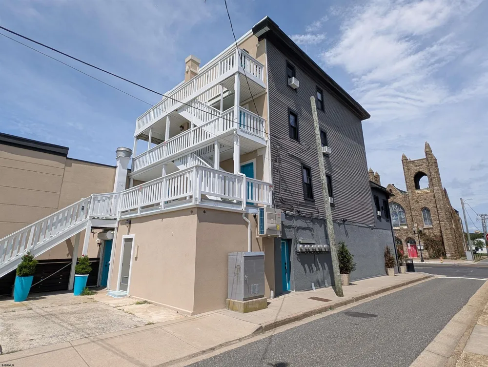 526 Atlantic Ave Atlantic City, NJ 08401