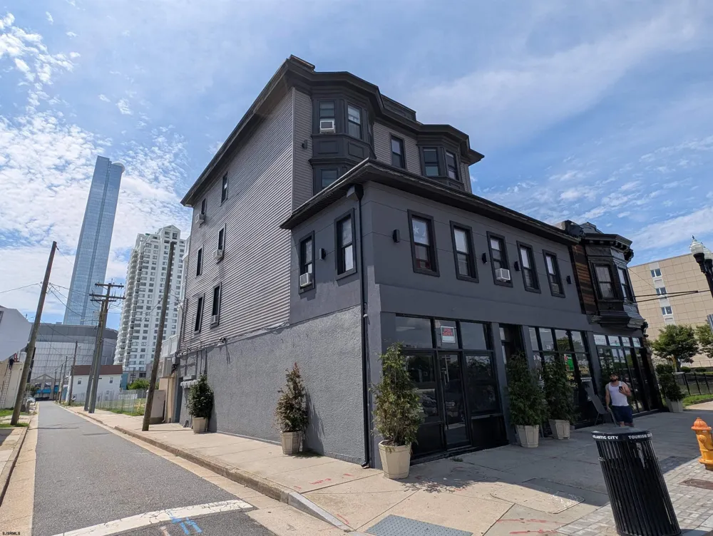 526 Atlantic Ave Atlantic City, NJ 08401