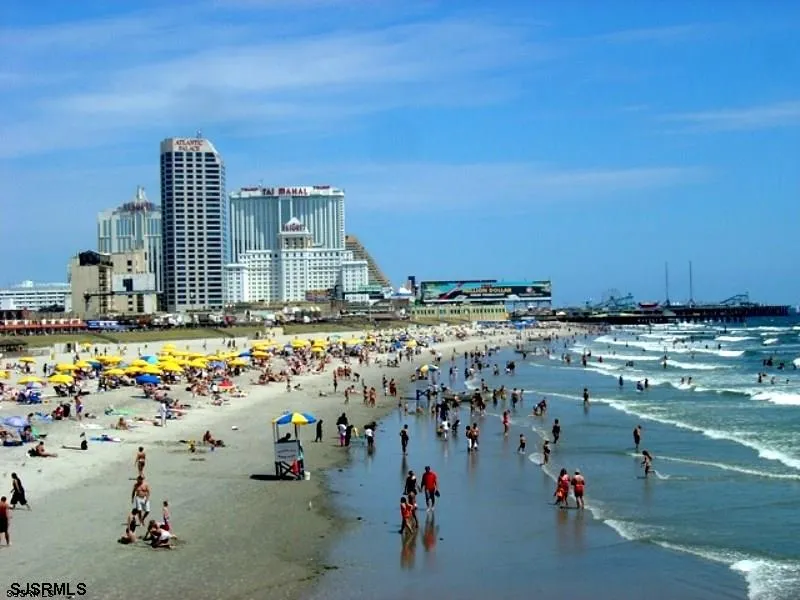 526 Atlantic Ave Atlantic City, NJ 08401