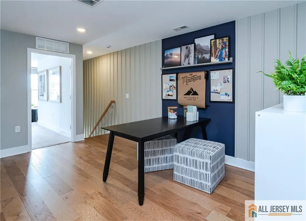 171 Leona Stewart Lane Pennington, NJ 08534