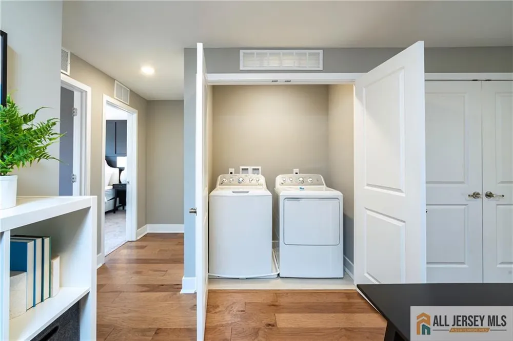 171 Leona Stewart Lane Pennington, NJ 08534