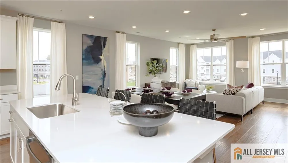 171 Leona Stewart Lane Pennington, NJ 08534