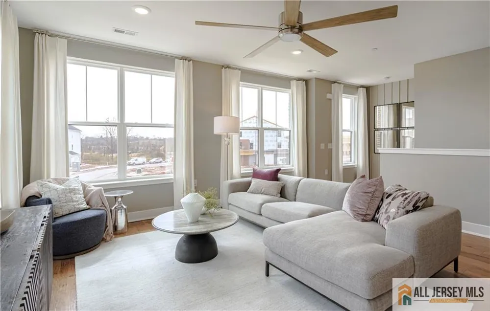171 Leona Stewart Lane Pennington, NJ 08534