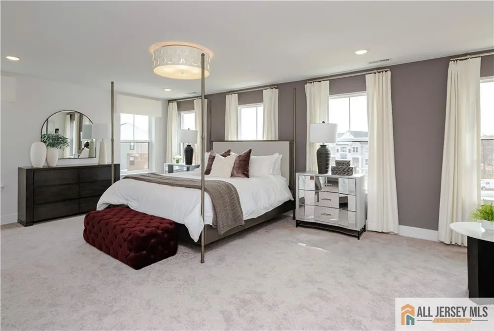 171 Leona Stewart Lane Pennington, NJ 08534