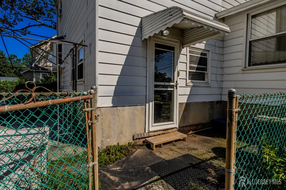 1530 Windrew Avenue South Plainfield, NJ 07080