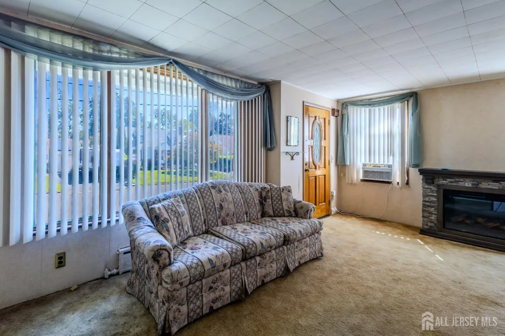 1530 Windrew Avenue South Plainfield, NJ 07080