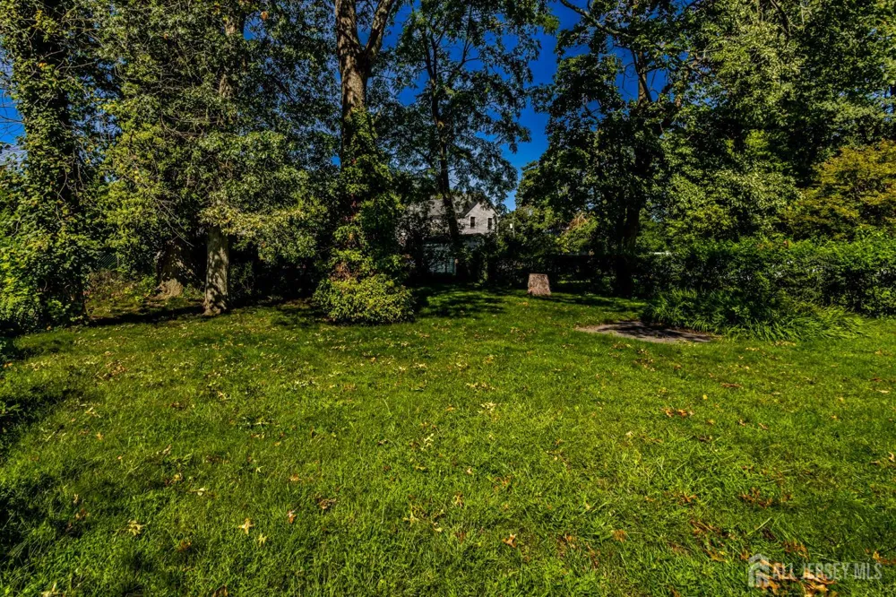 1530 Windrew Avenue South Plainfield, NJ 07080