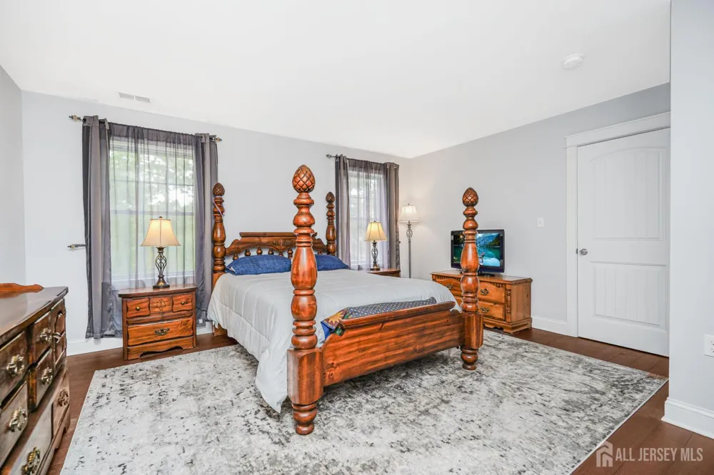 741 Beach Avenue Beachwood, NJ 08722