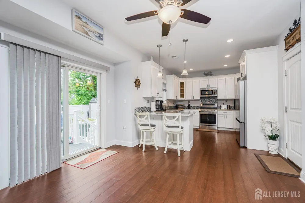 741 Beach Avenue Beachwood, NJ 08722