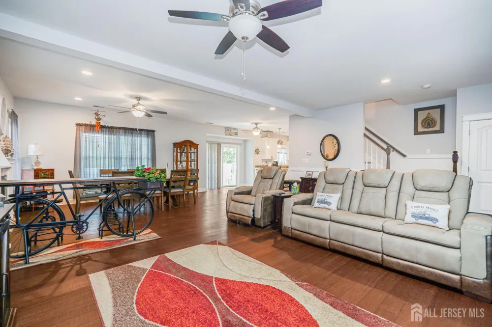 741 Beach Avenue Beachwood, NJ 08722