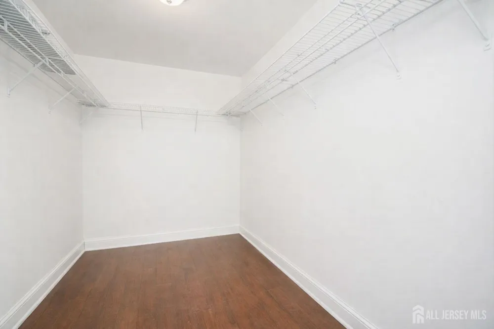 741 Beach Avenue Beachwood, NJ 08722