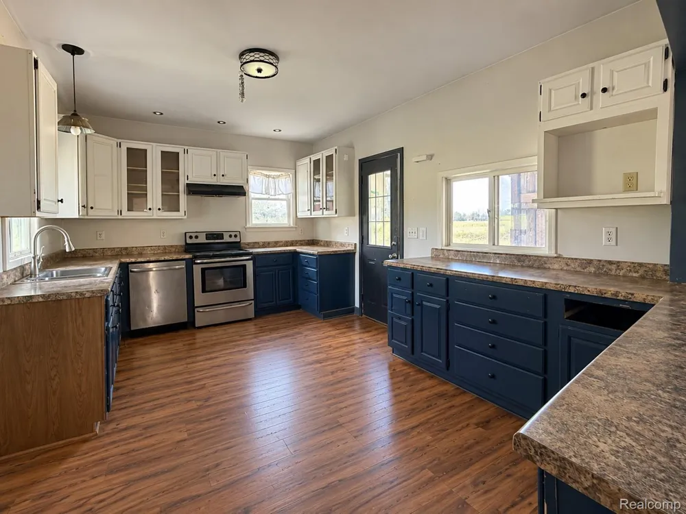 10500 S Waldron Road Wright Township, MI 49271