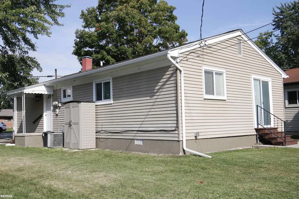 29530 South River Street Harrison Charter Township, MI 48043