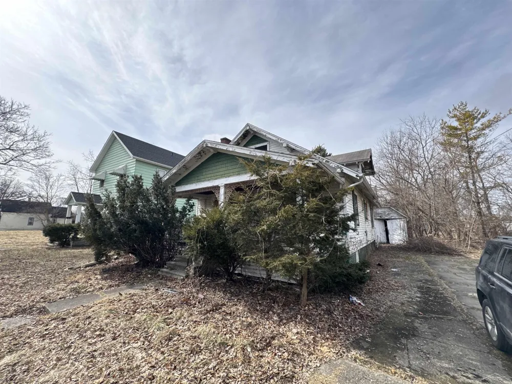 213 S 12th Street Saginaw City, MI 48601