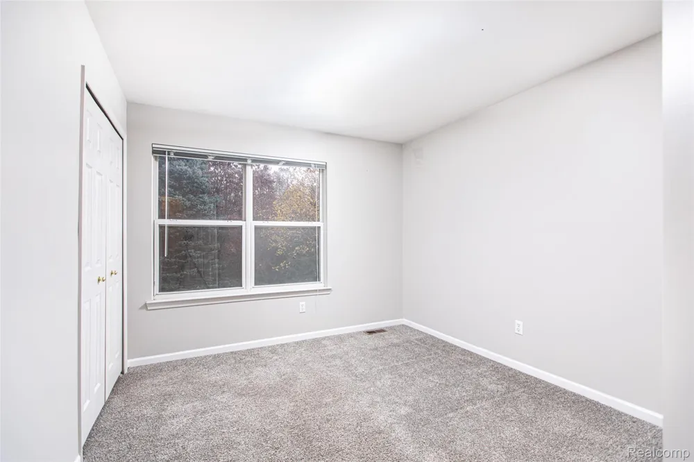 403 TEELIN DRIVE Oxford Charter Township, MI 48371