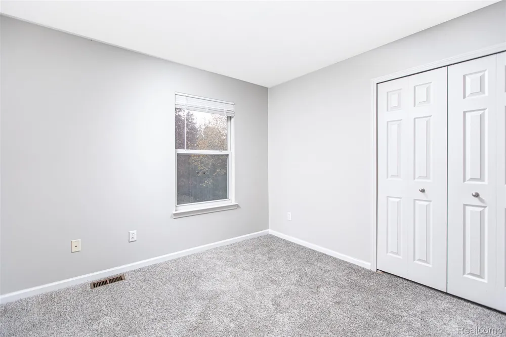 403 TEELIN DRIVE Oxford Charter Township, MI 48371