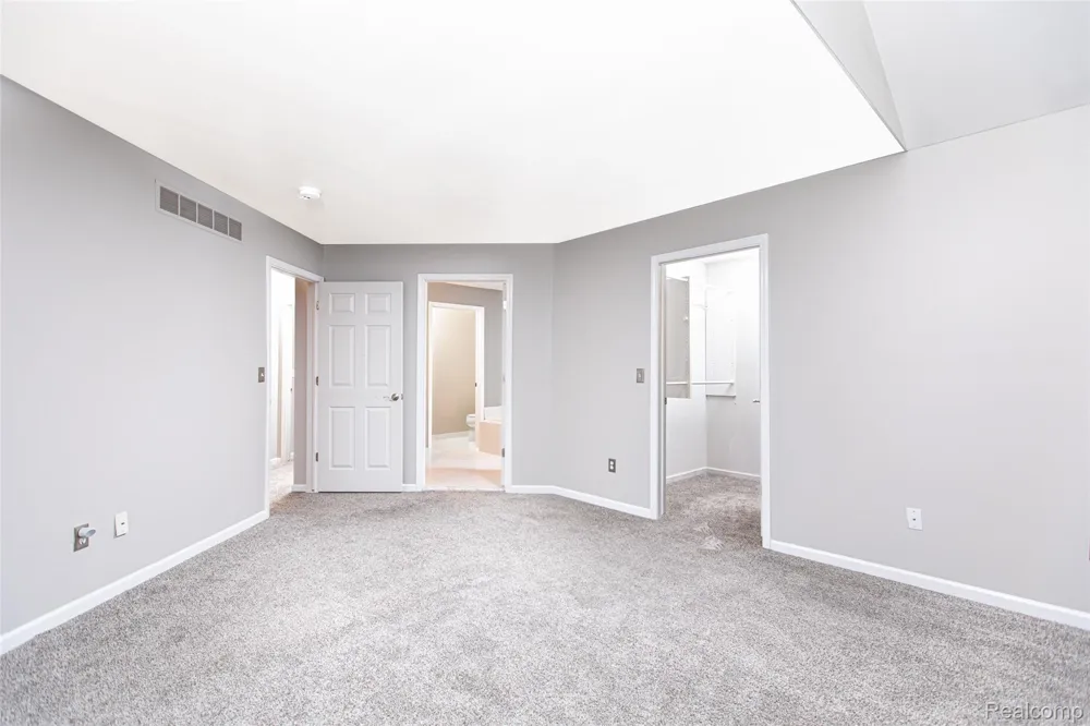 403 TEELIN DRIVE Oxford Charter Township, MI 48371